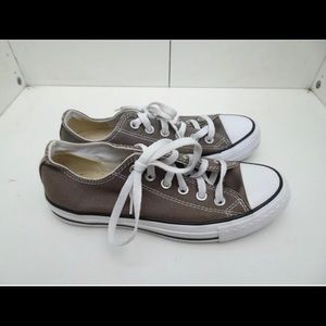 Converse All Star low top Men’s Sz 5 women’s Sz 7